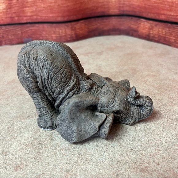 The Herd Martha Carey Elephant Sculpture Figurine Statue "Flop" #3108 - Picture 3 of 8